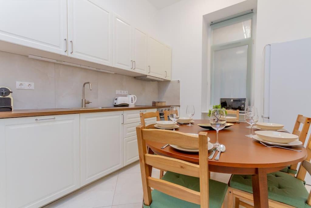 Bartok Boulevard By Nw Apartament